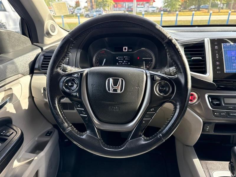 Honda Pilot EX-L w/Navigation AWD 2017 Honda Pilot EX-L w/Navigation AWD 2017