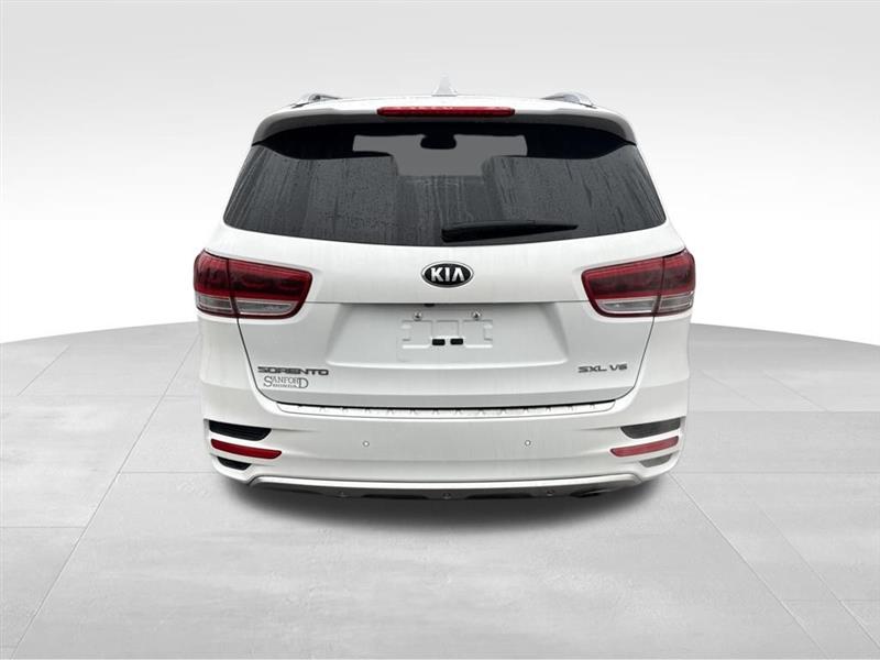 Kia Sorento Limited V6 2WD 2017 Kia Sorento Limited V6 2WD 2017