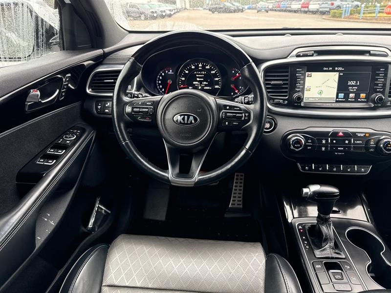 Kia Sorento Limited V6 2WD 2017 Kia Sorento Limited V6 2WD 2017