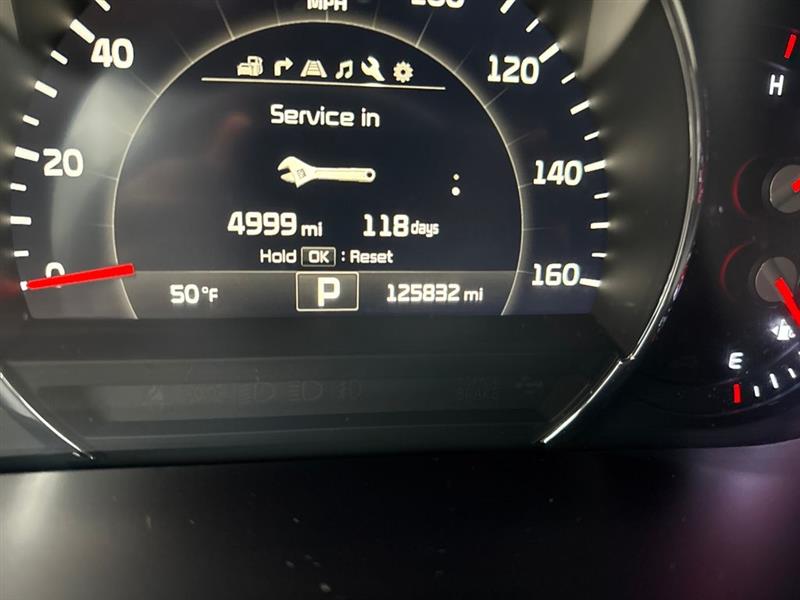 Kia Sorento Limited V6 2WD 2017 Kia Sorento Limited V6 2WD 2017