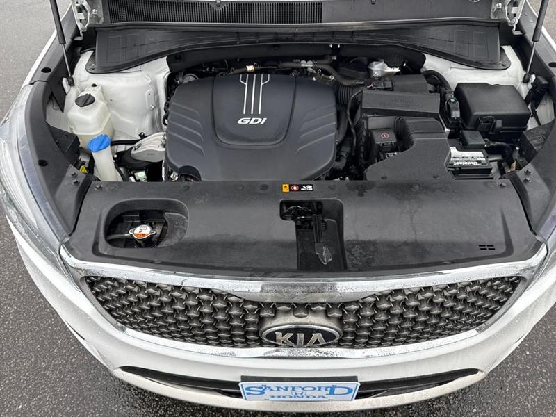 Kia Sorento Limited V6 2WD 2017 Kia Sorento Limited V6 2WD 2017