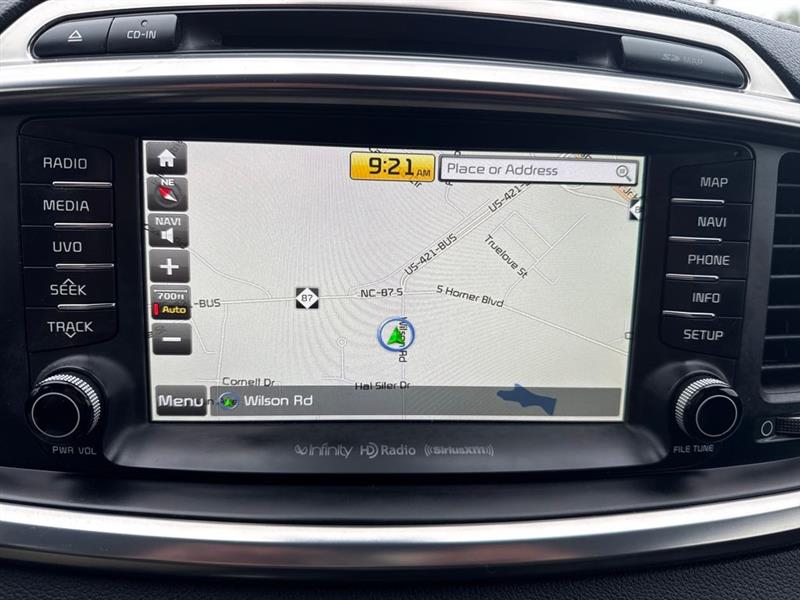 Kia Sorento Limited V6 2WD 2017 Kia Sorento Limited V6 2WD 2017