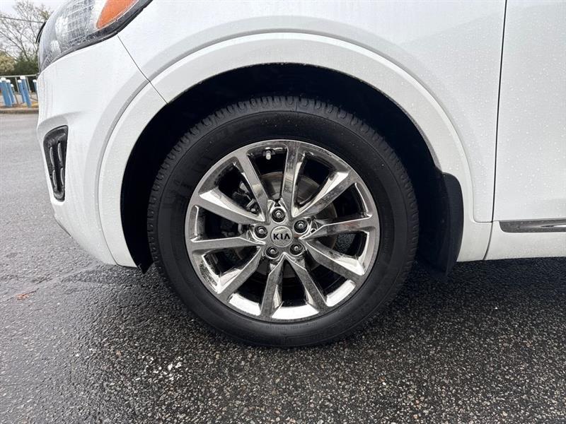 Kia Sorento Limited V6 2WD 2017 Kia Sorento Limited V6 2WD 2017