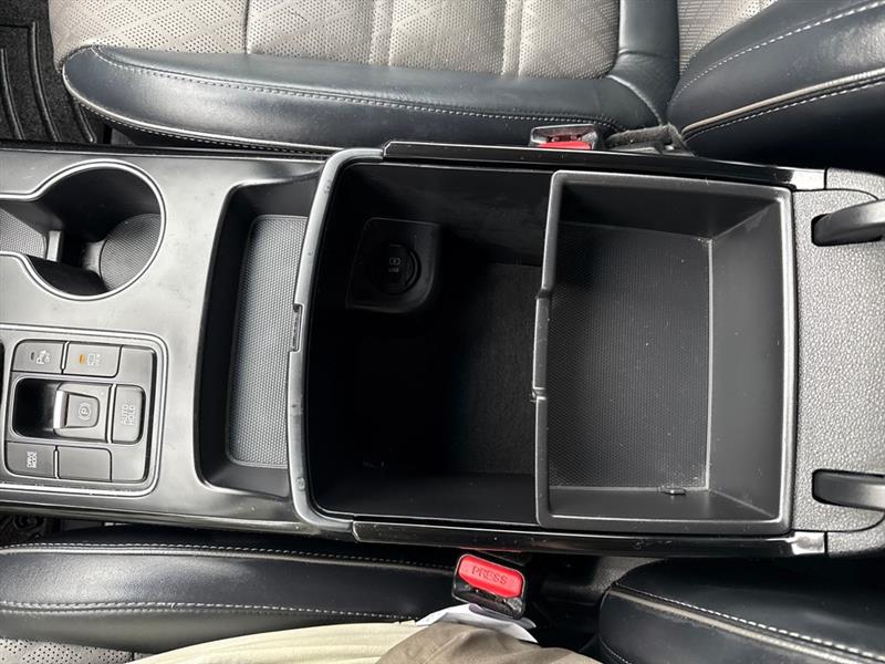 Kia Sorento Limited V6 2WD 2017 Kia Sorento Limited V6 2WD 2017