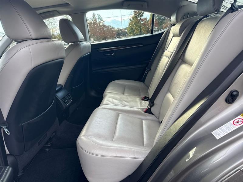 Lexus ES 350 Sedan 2015 Lexus ES 350 Sedan 2015