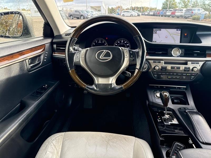 Lexus ES 350 Sedan 2015 Lexus ES 350 Sedan 2015