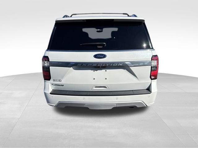 Ford Expedition Platinum 4WD 2021