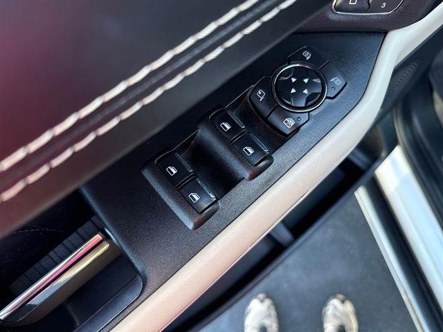 Ford Expedition Platinum 4WD 2021