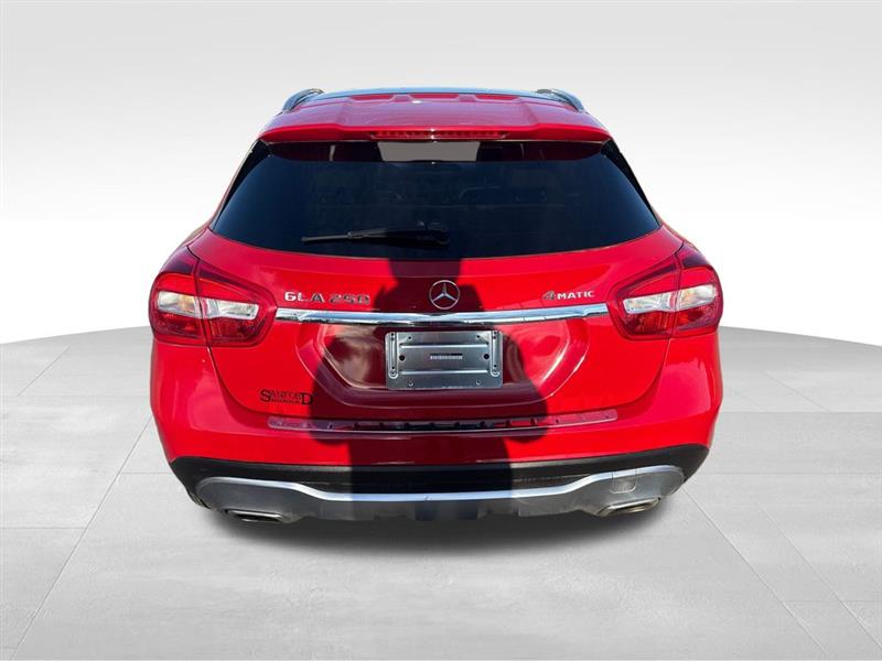 Mercedes-Benz GLA-Class GLA250 4MATIC 2018