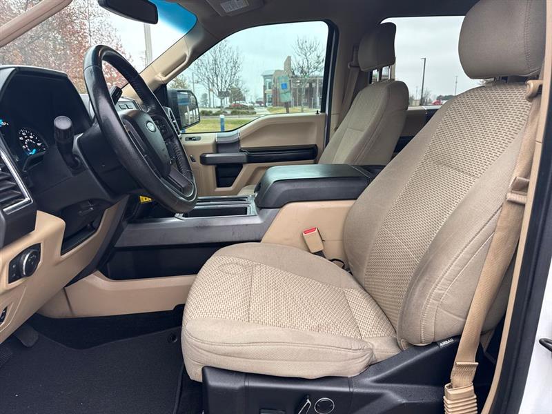 Ford F-150 XL SuperCrew 5.5-ft. Bed 4WD 2015