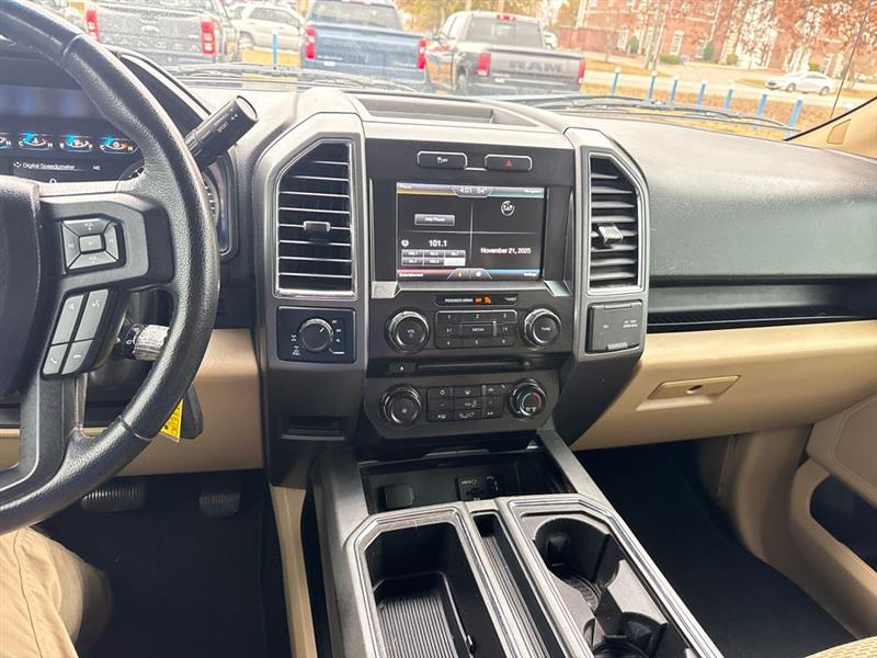 Ford F-150 XL SuperCrew 5.5-ft. Bed 4WD 2015