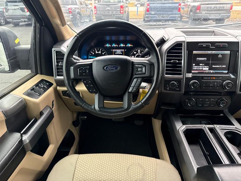 Ford F-150 XL SuperCrew 5.5-ft. Bed 4WD 2015