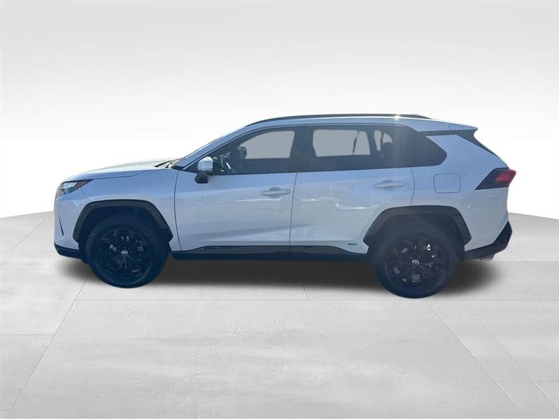 Toyota RAV4 Hybrid SE 2022