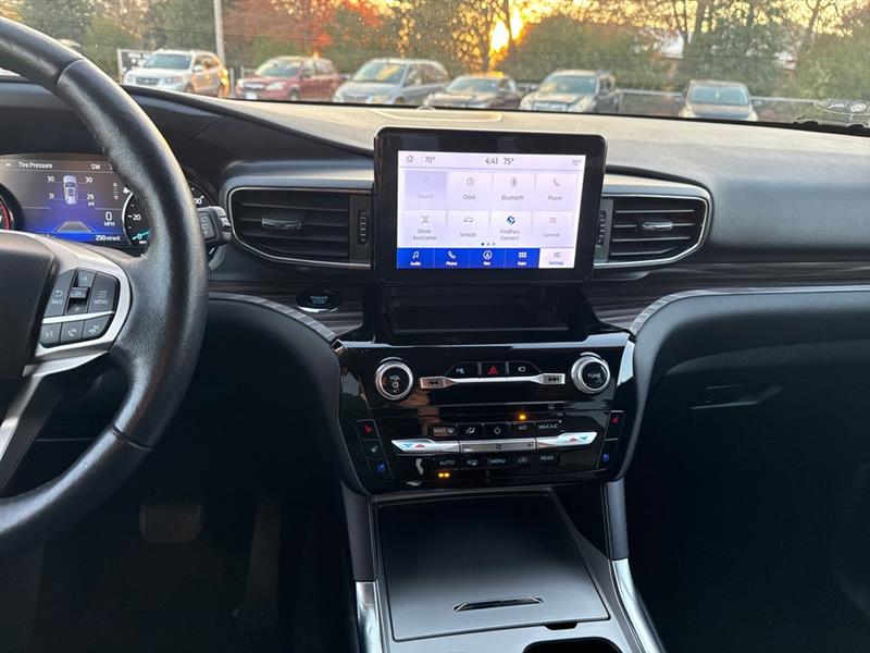 Ford Explorer Limited 2023