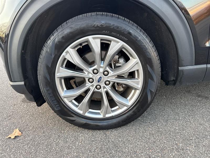 Ford Explorer Limited 2023