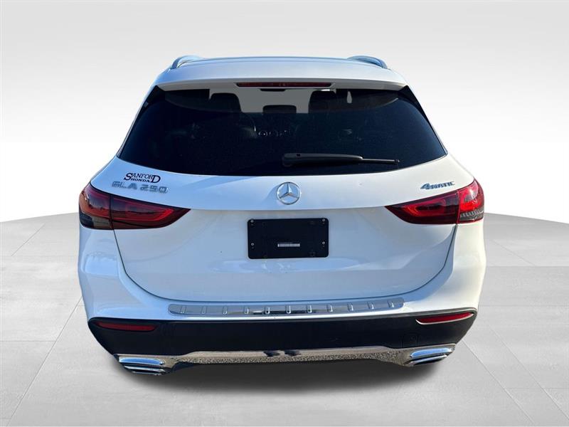 Mercedes-Benz GLA-Class GLA250 4MATIC 2021