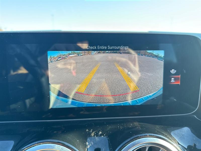 Mercedes-Benz GLA-Class GLA250 4MATIC 2021