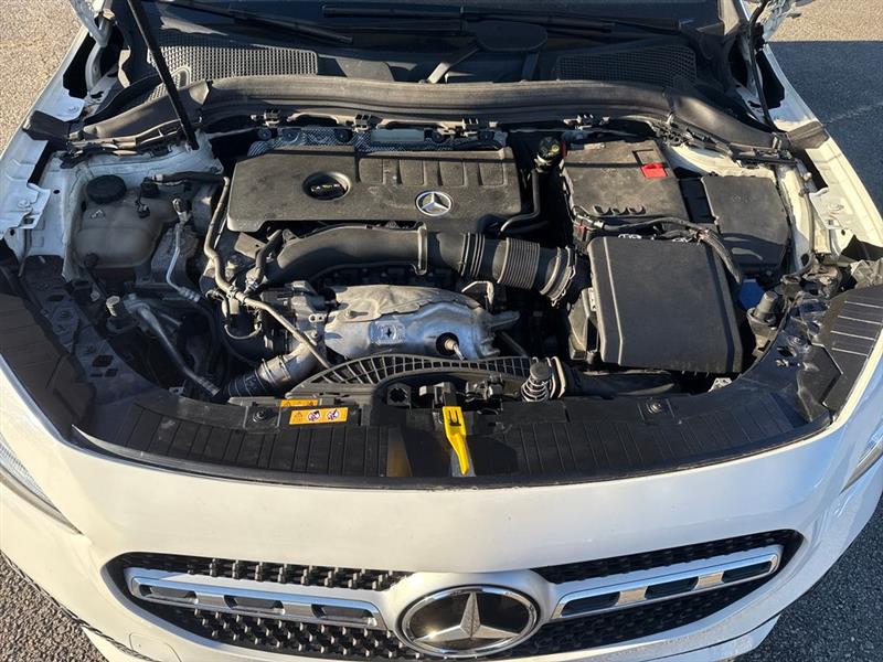 Mercedes-Benz GLA-Class GLA250 4MATIC 2021