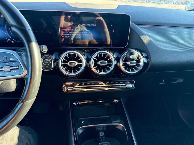 Mercedes-Benz GLA-Class GLA250 4MATIC 2021