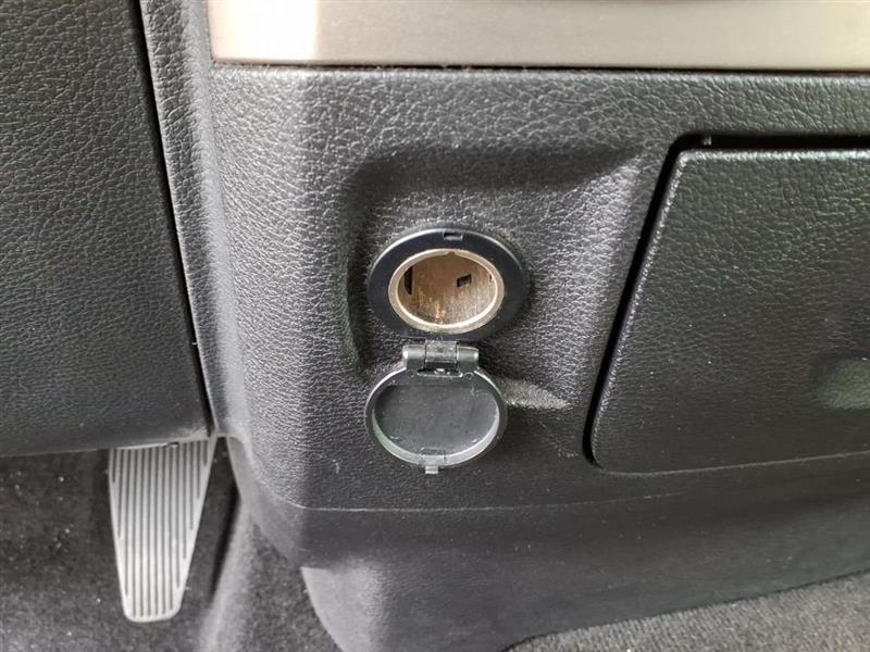 RAM 1500 SLT Crew Cab SWB 4WD 2013