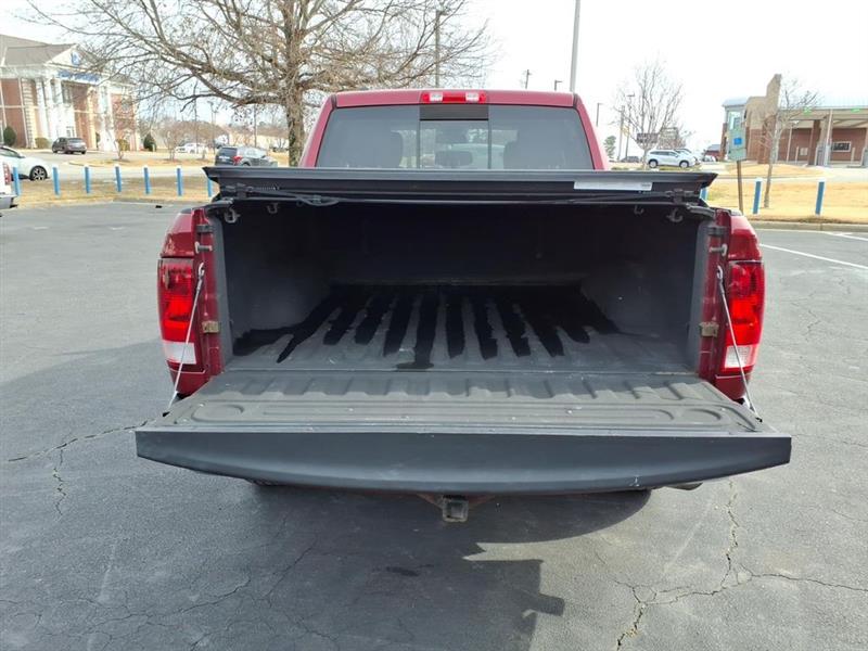 RAM 1500 SLT Crew Cab SWB 4WD 2013