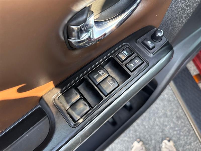 Nissan Titan Platinum Reserve Crew Cab 4WD 2018