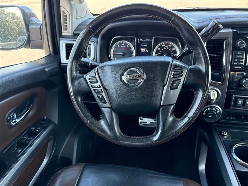 Nissan Titan Platinum Reserve Crew Cab 4WD 2018