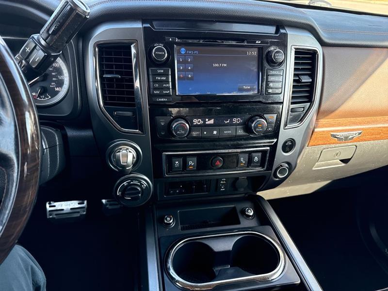 Nissan Titan Platinum Reserve Crew Cab 4WD 2018