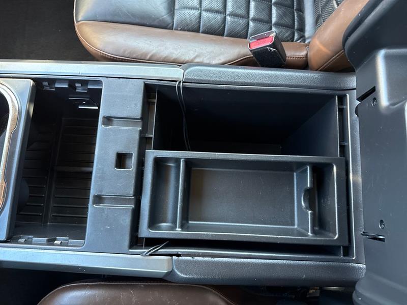 Nissan Titan Platinum Reserve Crew Cab 4WD 2018