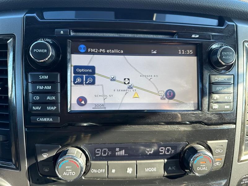 Nissan Titan Platinum Reserve Crew Cab 4WD 2017