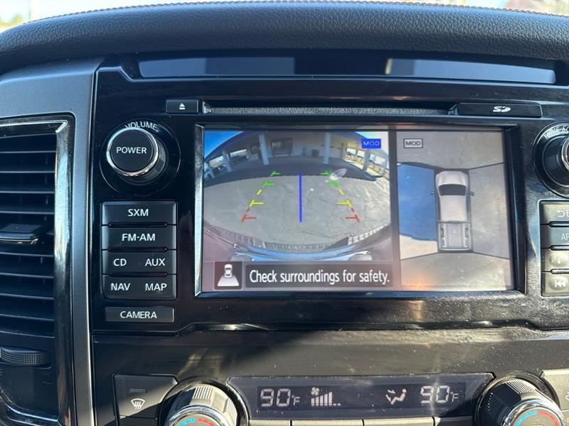 Nissan Titan Platinum Reserve Crew Cab 4WD 2017