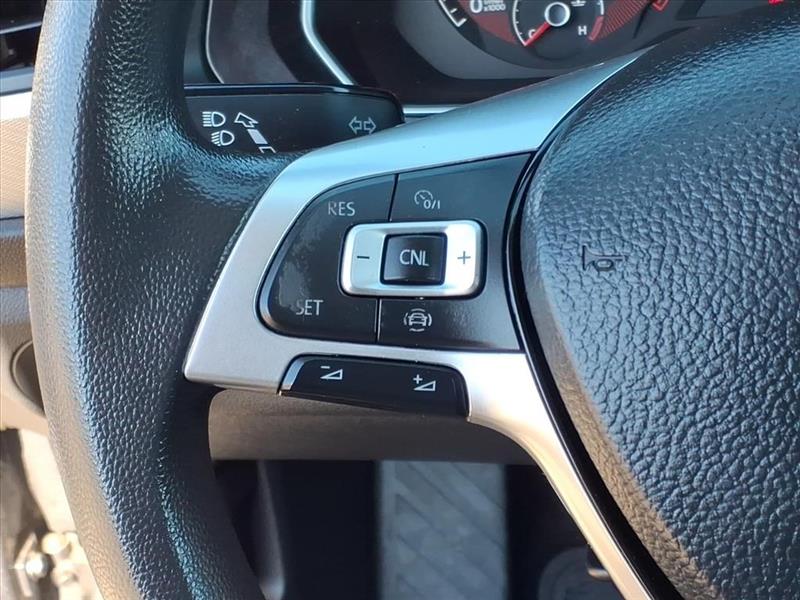 Volkswagen Jetta 1.4T S 8A 2021