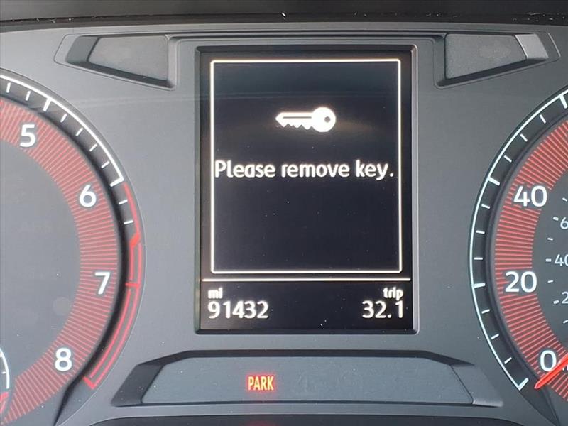 Volkswagen Jetta 1.4T S 8A 2021