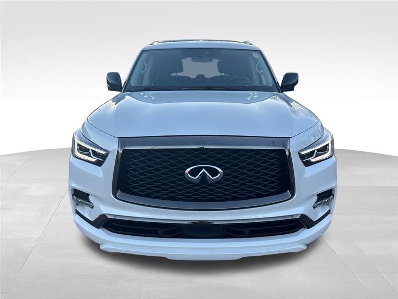 Infiniti QX80 LUXE 2021