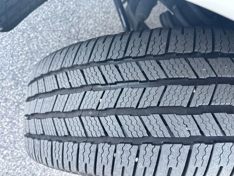 Infiniti QX80 LUXE 2021