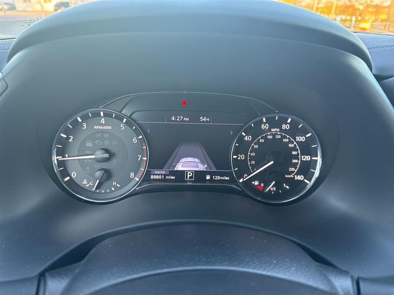 Infiniti QX80 LUXE 2021