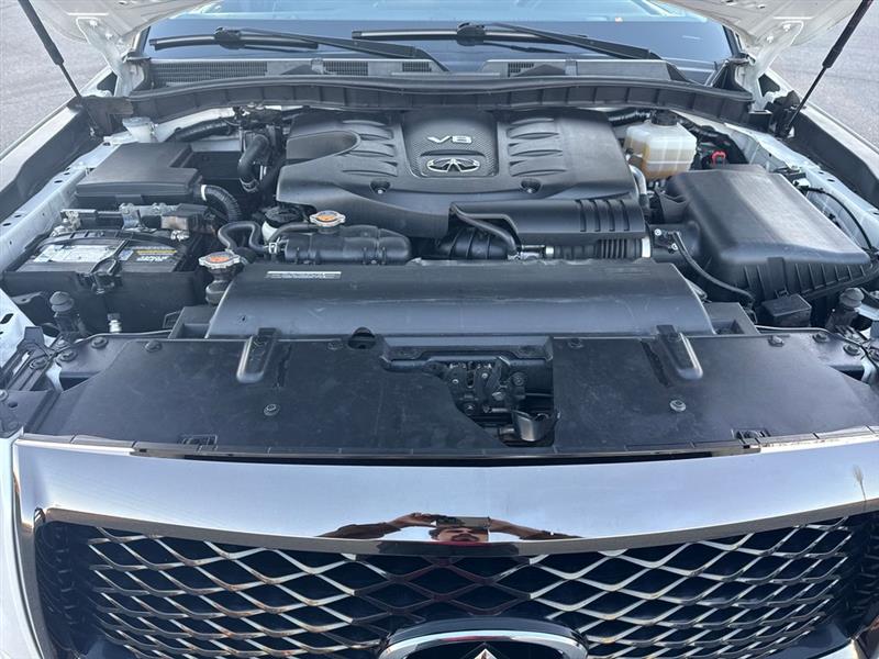 Infiniti QX80 LUXE 2021