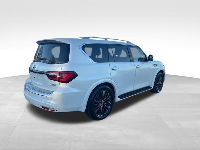 Infiniti QX80 LUXE 2021