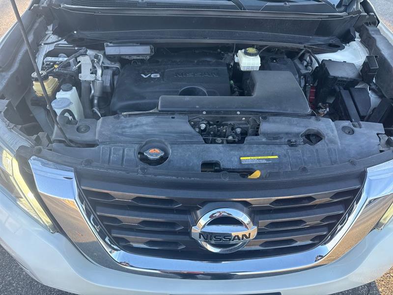 Nissan Pathfinder SV 4WD 2017