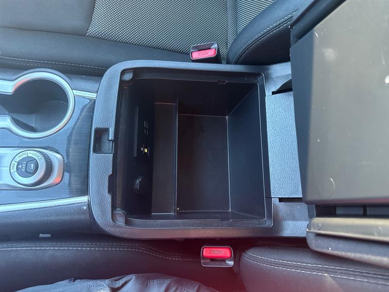 Nissan Pathfinder SV 4WD 2017