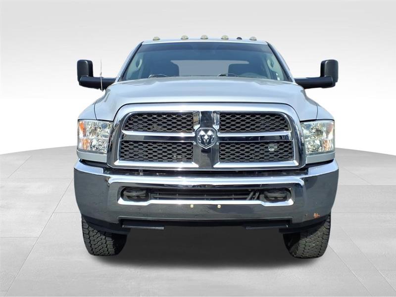RAM 3500 Tradesman Crew Cab 4WD 2017