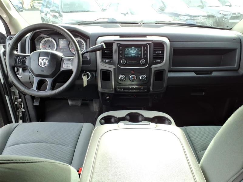 RAM 3500 Tradesman Crew Cab 4WD 2017