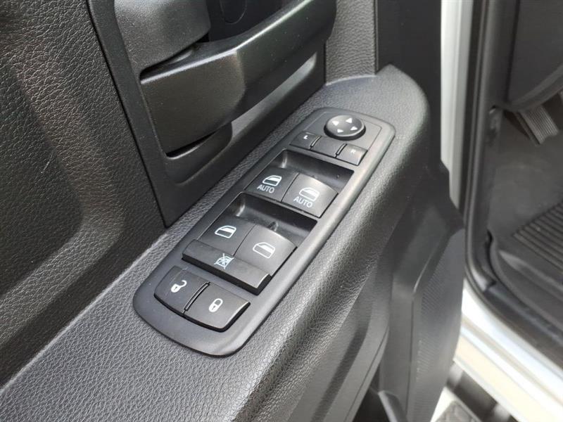 RAM 3500 Tradesman Crew Cab 4WD 2017