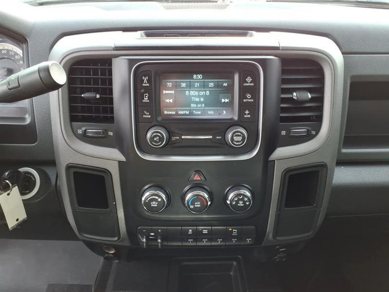 RAM 3500 Tradesman Crew Cab 4WD 2017