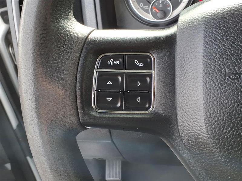 RAM 3500 Tradesman Crew Cab 4WD 2017