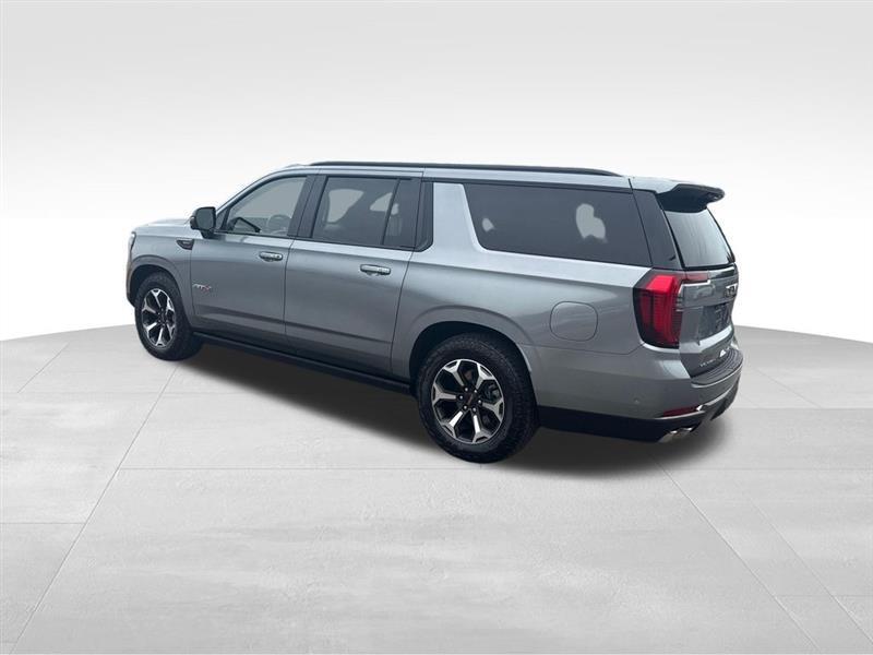 GMC Yukon XL AT4 Ultimate 4WD 2026