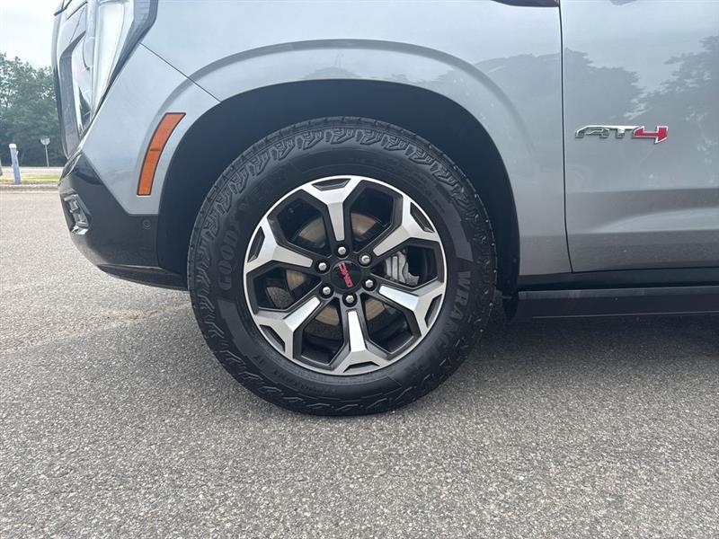GMC Yukon XL AT4 Ultimate 4WD 2026