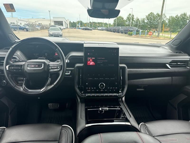 GMC Yukon XL AT4 Ultimate 4WD 2026