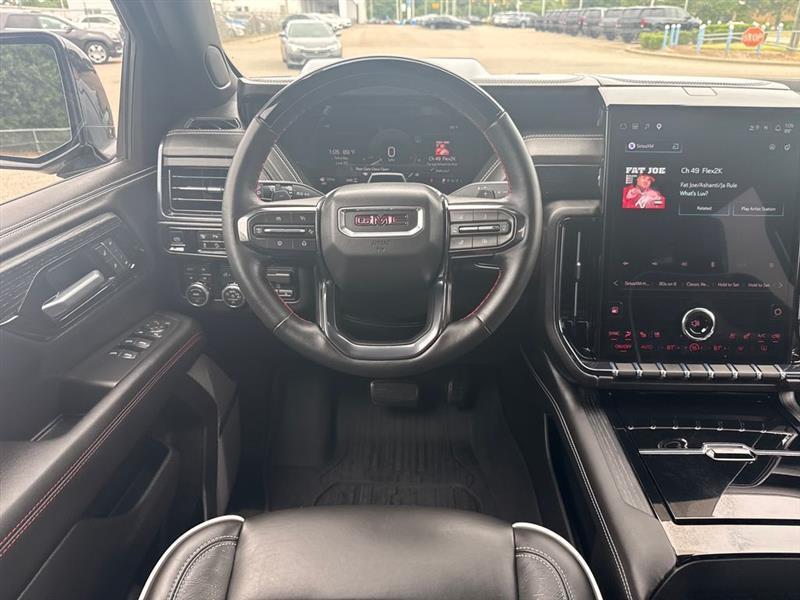 GMC Yukon XL AT4 Ultimate 4WD 2026