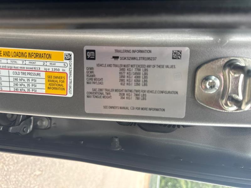 GMC Yukon XL AT4 Ultimate 4WD 2026